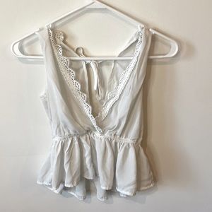 White crop blouse, size extra small